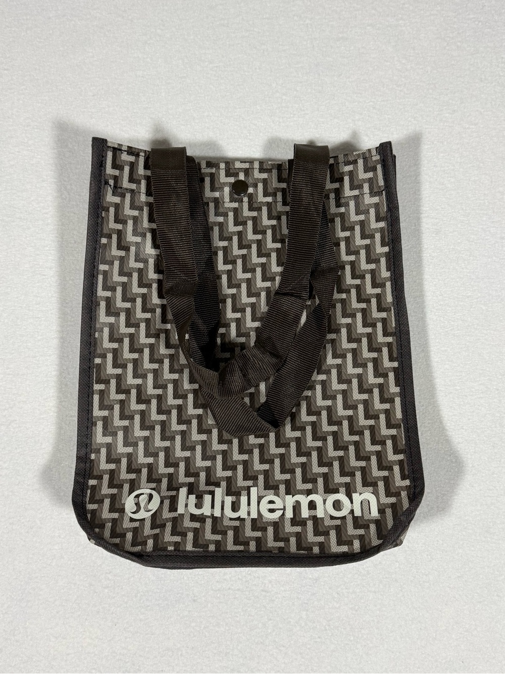 Lululemon Holiday 2025 Exclusive Logo Reusable Shopping Bag Tote Brown Geo